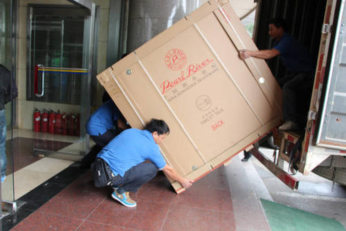 兰考钢琴贵重工艺品无忧运